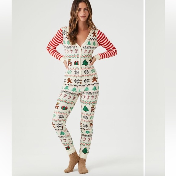 Christmas Print Pajama Jumpsuit - Picture 1 of 11